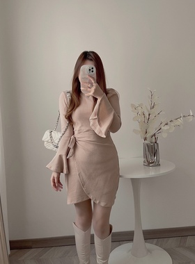 SFANG 纯欲性感收腰显瘦绑带喇叭袖遮肚子甜美粉色连衣裙微胖mm