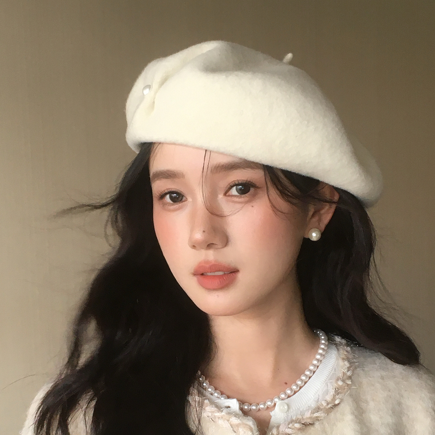 林小橘气质百搭毛呢贝雷帽显脸小