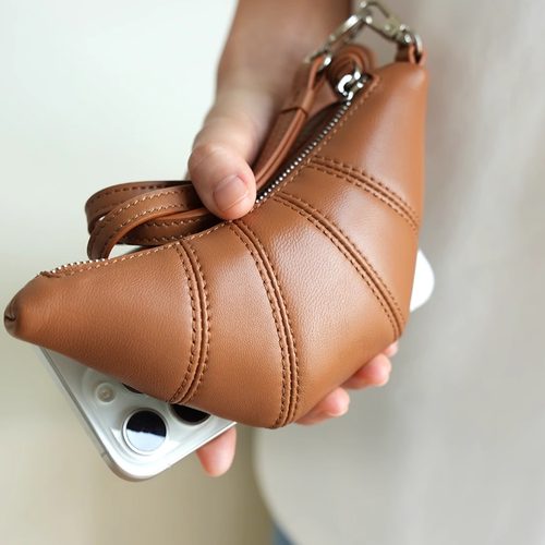 牛角包包小众饺子包钥匙零钱包口红耳机包女士高级感可手拿可挂脖