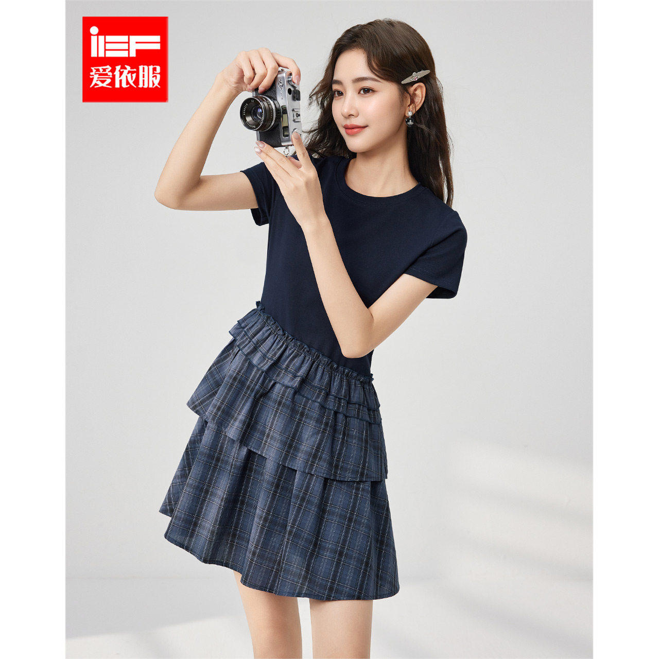 ief/爱依服2025夏季新款美式甜酷个性辣妹设计感通勤百搭连衣裙