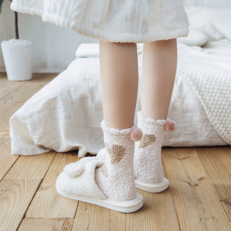袜子女加绒加厚中筒加厚珊瑚绒保暖居家地板袜精美月子袜秋冬季节