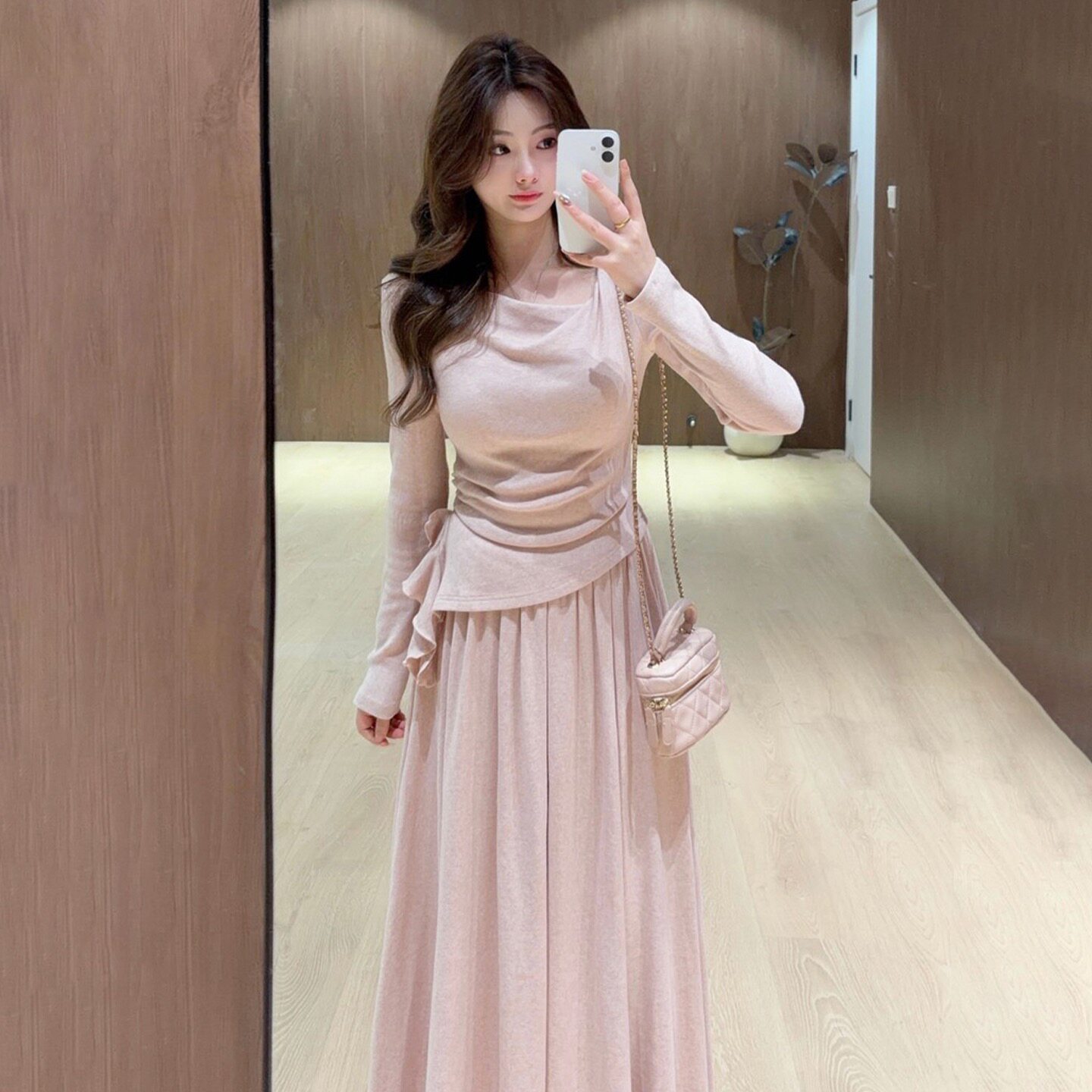 法式粉色少女掐腰连衣裙2026春新款爆款独特漂亮温柔气质针织长裙