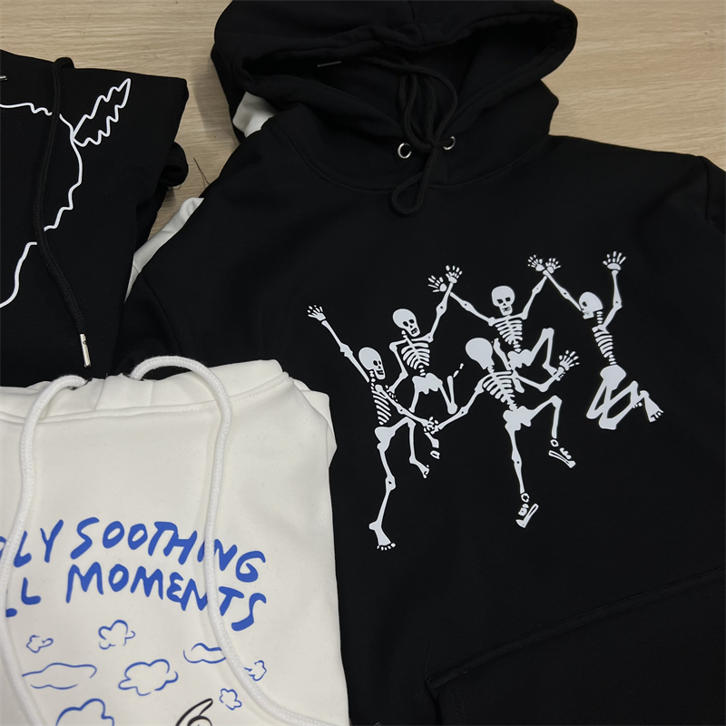 【跳舞的艺术家】原创2025新款骷髅卡通图案印花宽松男女连帽卫衣