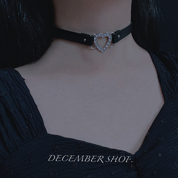包邮气质闪钻爱心锁骨链皮带项链禁欲纯女短款项圈约会配饰choker