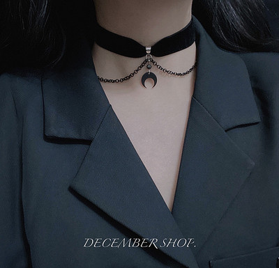 包邮暗黑月牙锁骨链哥特女