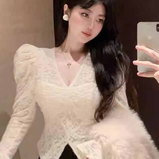 秋冬性感深V领小衫蕾丝打底衫