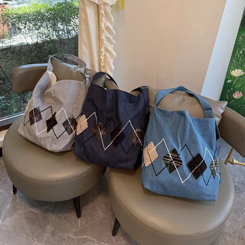 夏季新品帆布牛仔加厚刺绣ins风时尚百搭简约可调节斜挎包包女