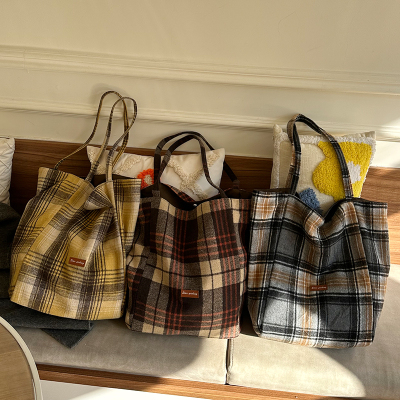秋冬毛呢格纹单肩包ins复古英伦格子帆布包大容量托特包通勤包女