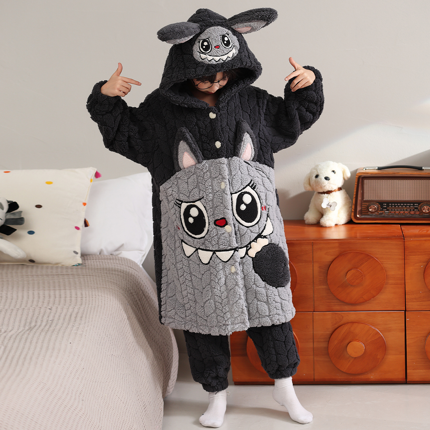 男童珊瑚绒睡袍男孩秋冬加厚儿童法兰绒中大童睡衣冬季家居服套装