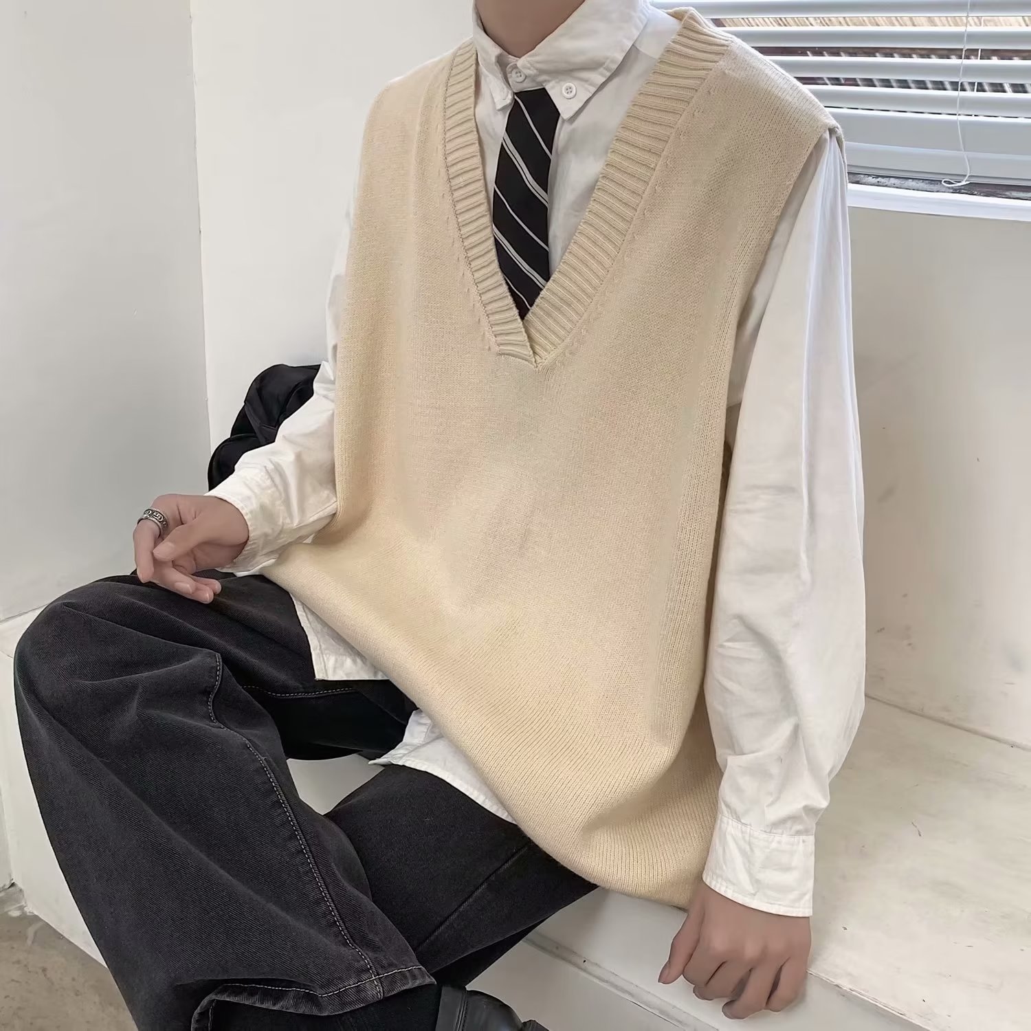 宽松型秋季套头V领情侣