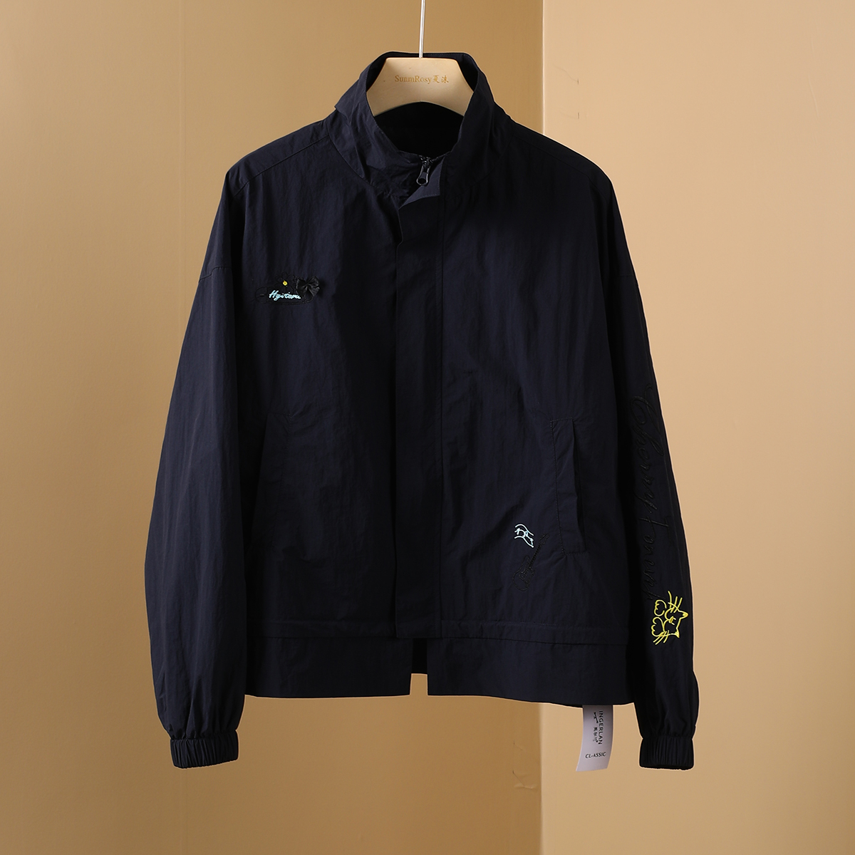 2025秋季新款时尚设计感立领外套