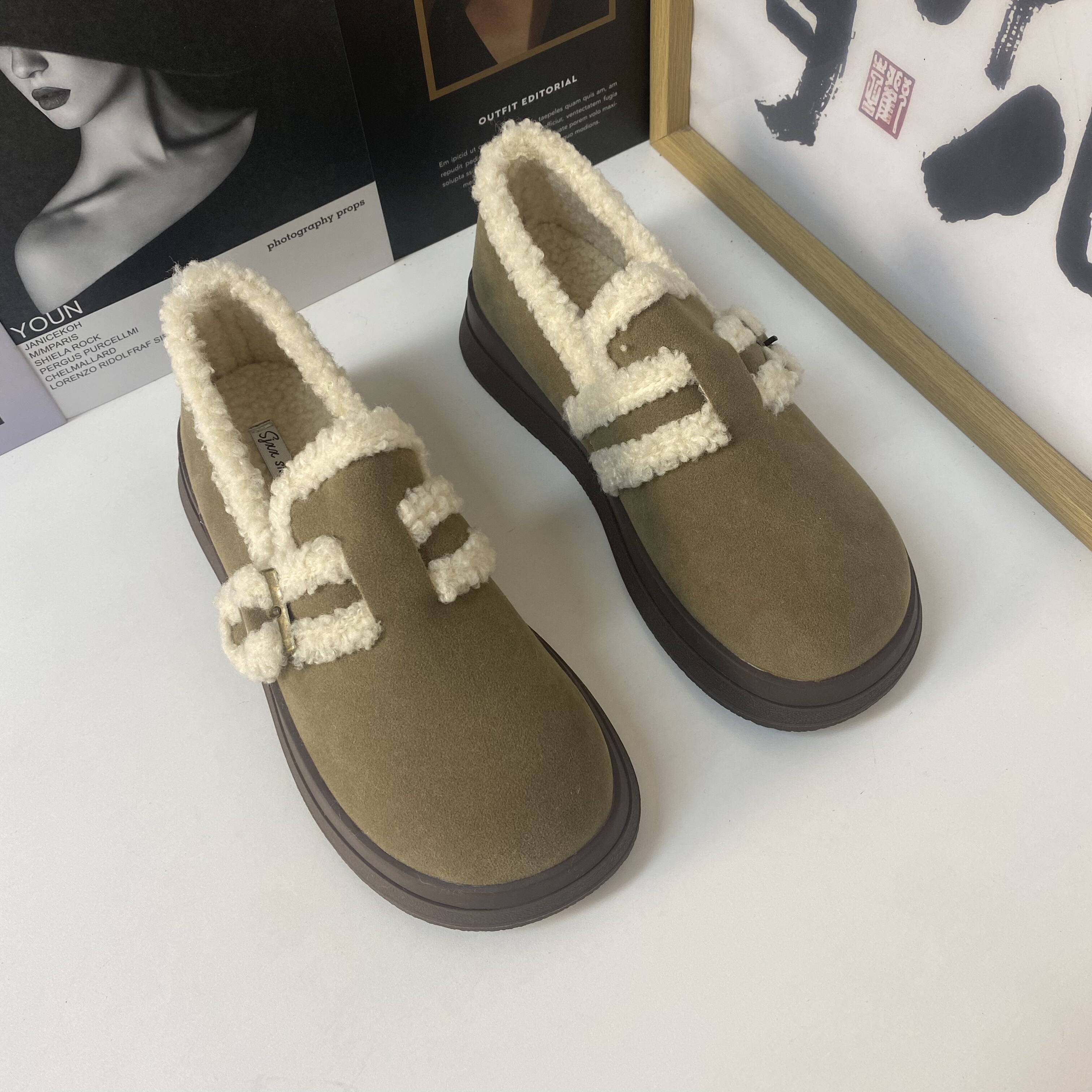 38码厚底女鞋女2025冬新款时尚休闲日系棉鞋毛毛鞋一脚蹬博肯鞋子