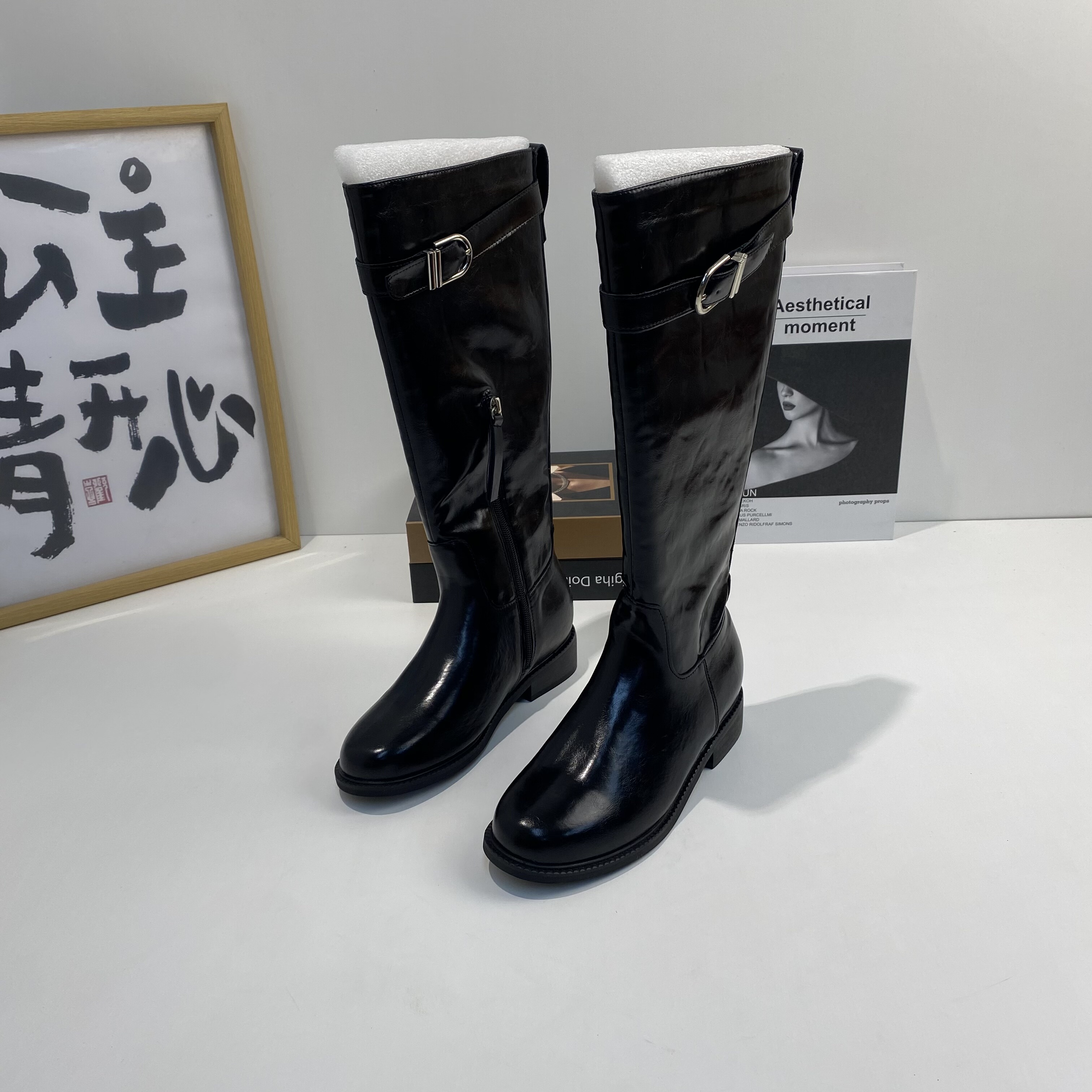 2025年新款软皮宽筒骑士靴女时尚简约方头靴子软皮百搭长筒靴女