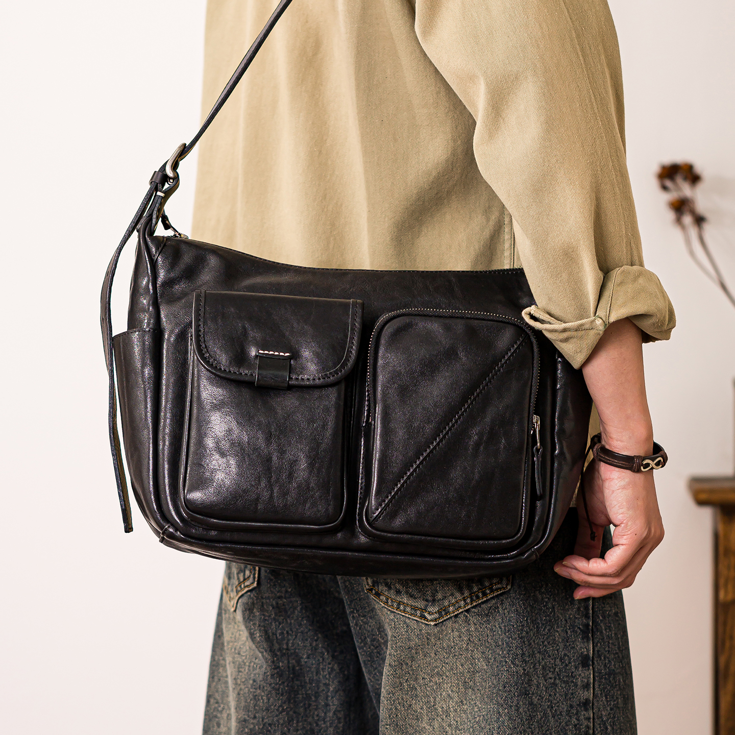 后步真皮大容量简约单肩斜挎包潮