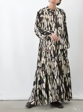 【ATPLAL】侧面单层印花连衣裙全图案设计日本著名的设计