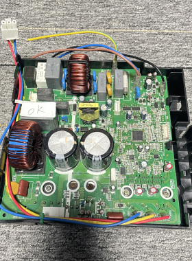 适用于格力变频外机主板300027060010电器盒