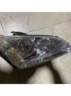 适用于2005款福特福克斯前大灯（7线带电机）4M5113100KA