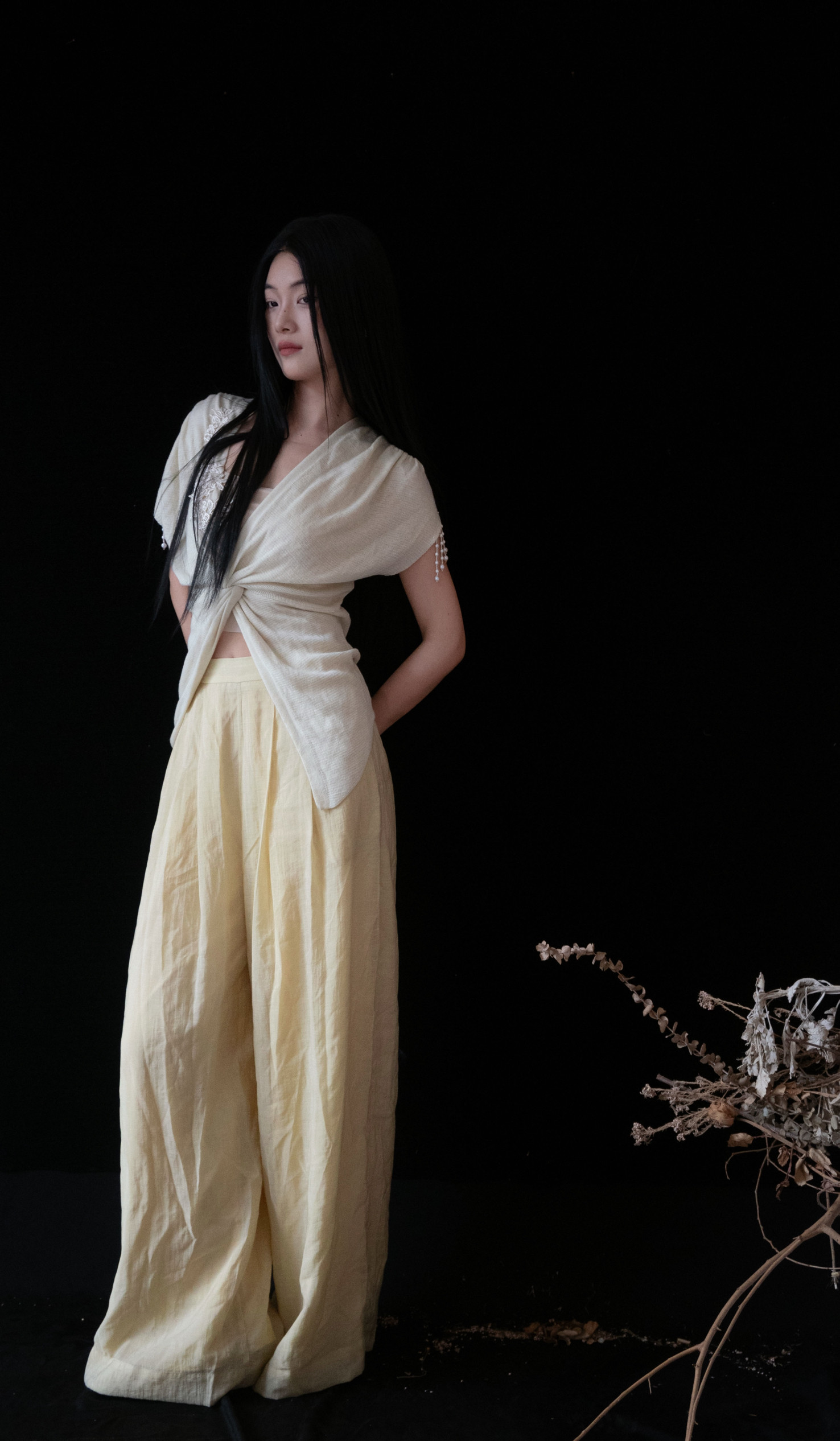 仙子狗尾巴花原创设计小众长裤鹅黄色显高气质棉麻双层有口袋