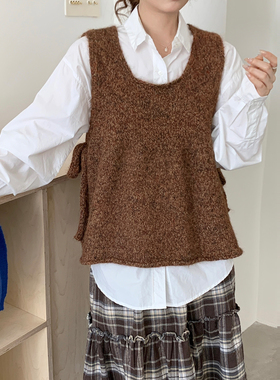 CRISP日系穿搭U型领针织马甲女侧绑带卷边外穿背心2025秋冬新款