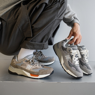 男女同款 官方正品 新百伦酷跑NB992元 祖灰运动鞋 情侣 复古n字跑步鞋