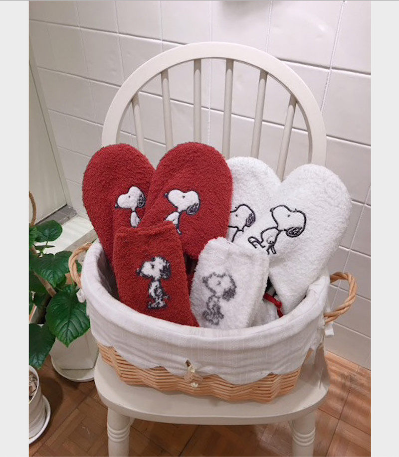 日系软绵绵可爱卡通史努b查理家居月子鞋男女情侣保暖包跟拖鞋