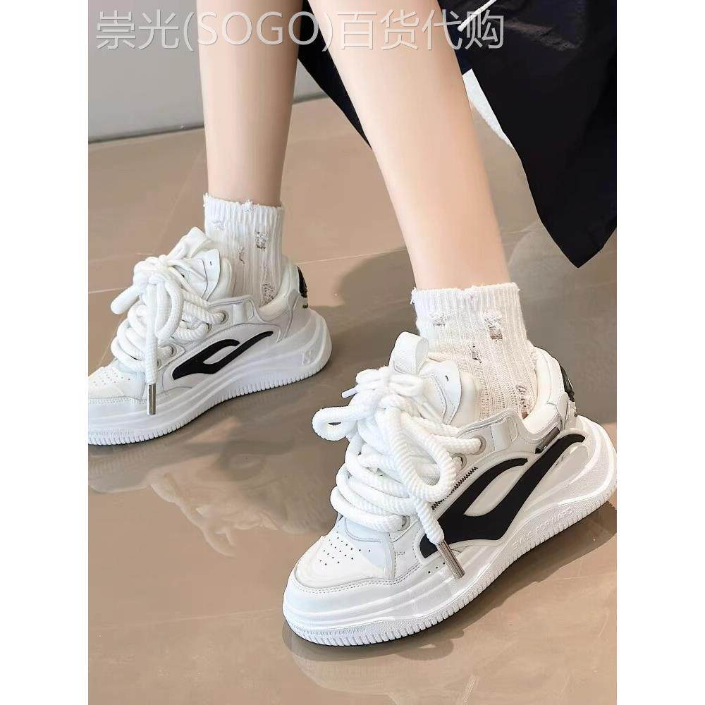 网红同款火箭白女鞋时尚2025秋季小众运动休闲鞋面包鞋女鞋运动鞋