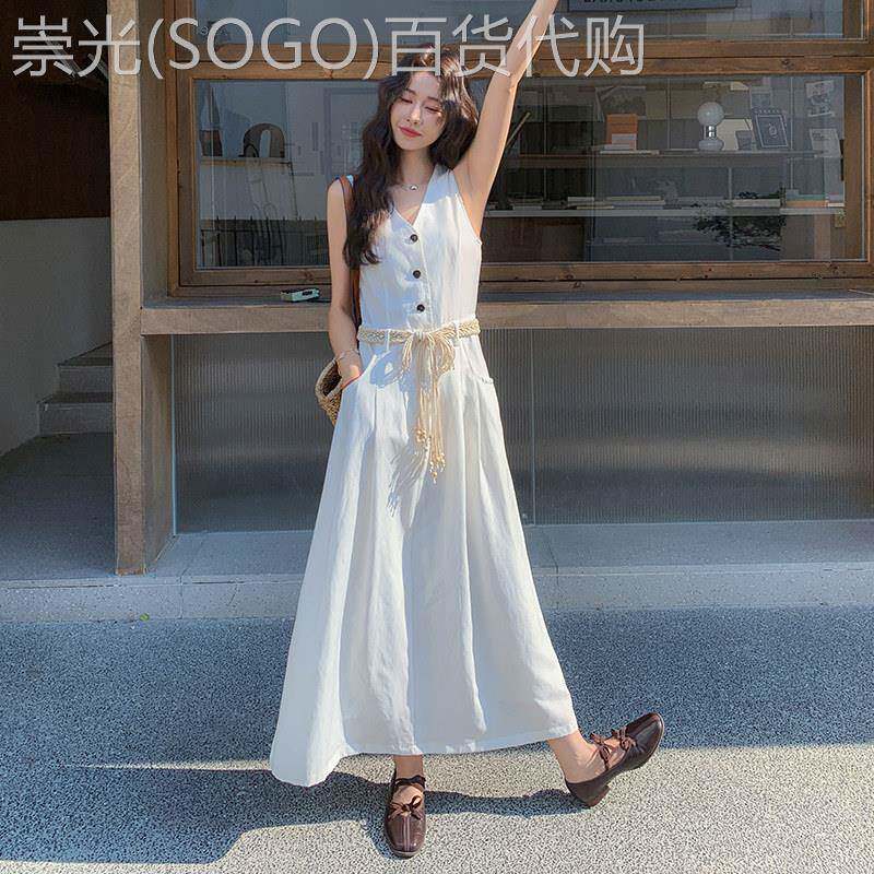白色法式气质V领无袖洋装女2026夏季新款高级感收腰显瘦A字长裙