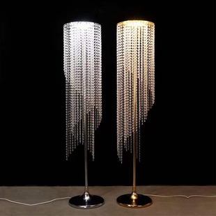 婚礼水晶灯亚克力路引灯婚庆新款道具铁艺珠链舞台摆件布置装饰