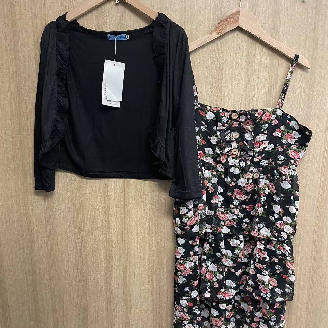 夏季孕妇装产后居家服哺乳衣吊带裙碎花连衣裙搭开衫两件套装
