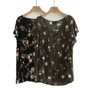 粘胶舒适短袖宽松V领衬衫套头黑底碎花上衣2026夏季新款大码开扣