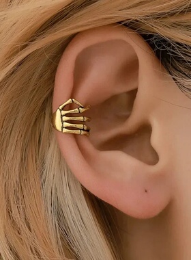 New Vintage Gothic Skull Hand Ear Cartilage Clip Fake Pierc