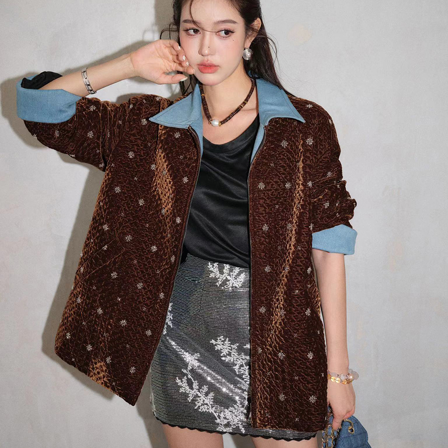 洋气帅气牛仔拼夹克钉珠高级女装