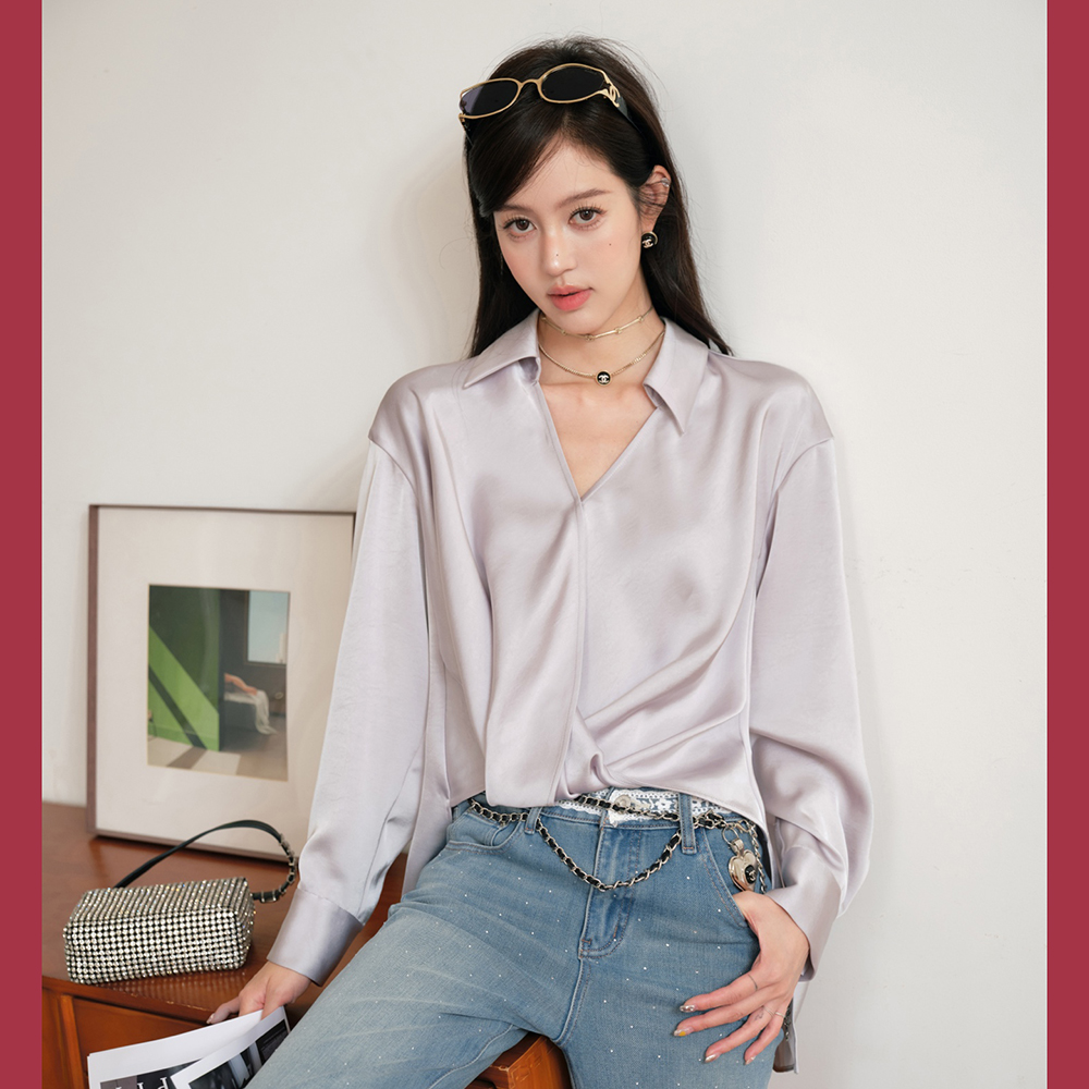休闲感通勤上衣日常舒适纯色女装