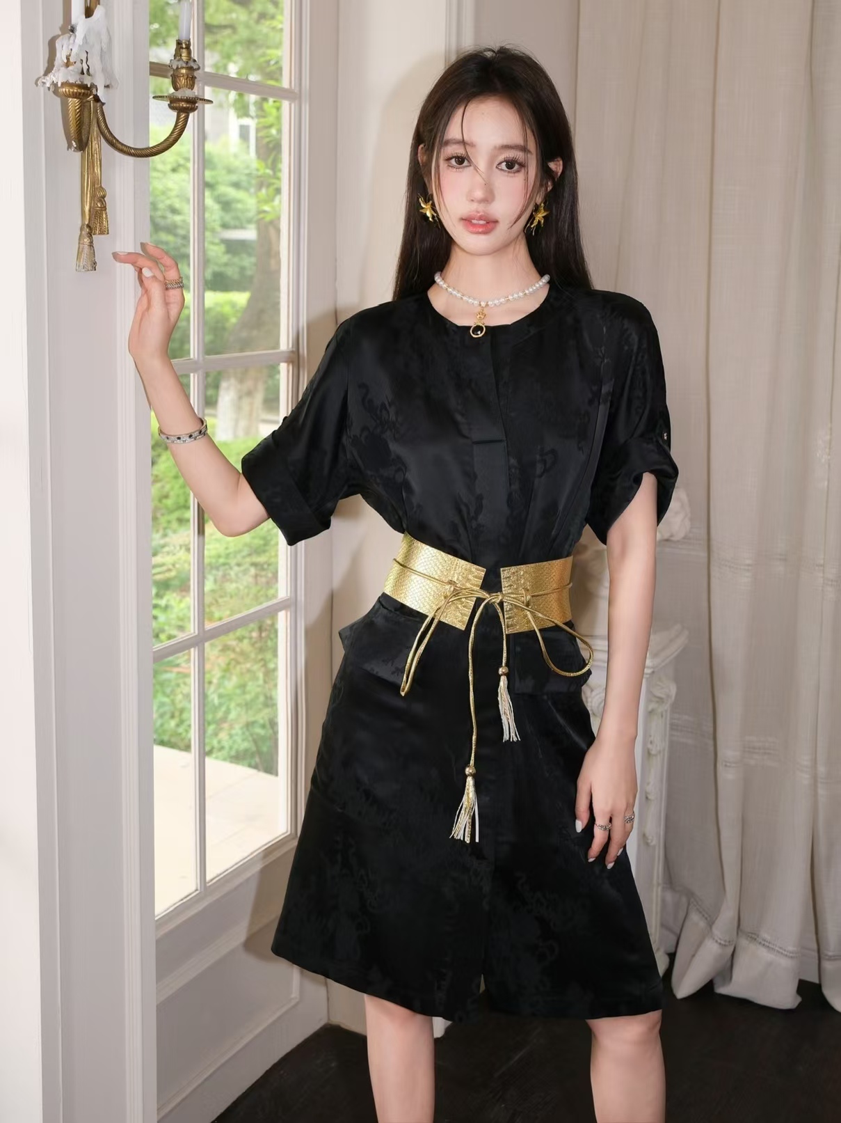 简约气质黑色口袋连衣裙优雅简约