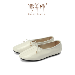 德芙琳白色漆皮奶奶鞋女蝴蝶结芭蕾舞平底鞋奶奶鞋软底通勤鞋