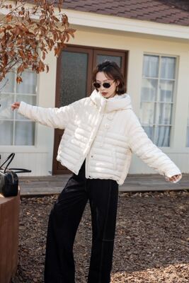 2025年新款冬季百搭休闲保暖羽绒服