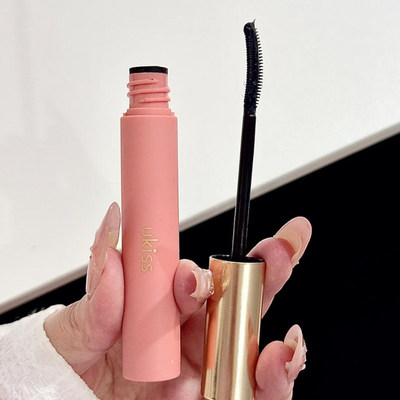 ukiss睫毛打底悠珂思膏耐