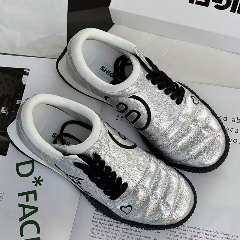 诗歌兰德训鞋女2026春款时尚舒适交叉绑带百搭软底真皮休闲运动鞋,女鞋,德训鞋,淘宝优惠券,粉丝福利购,淘宝优惠卷