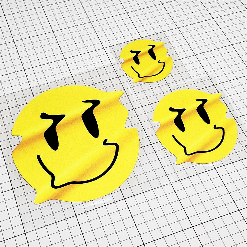 卡思贴3d扭曲笑脸贴纸个性防水表情包立体微笑行李箱车窗反光贴画