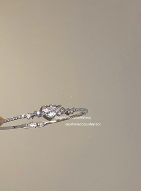 其他日韩女铜合金爱心手镯