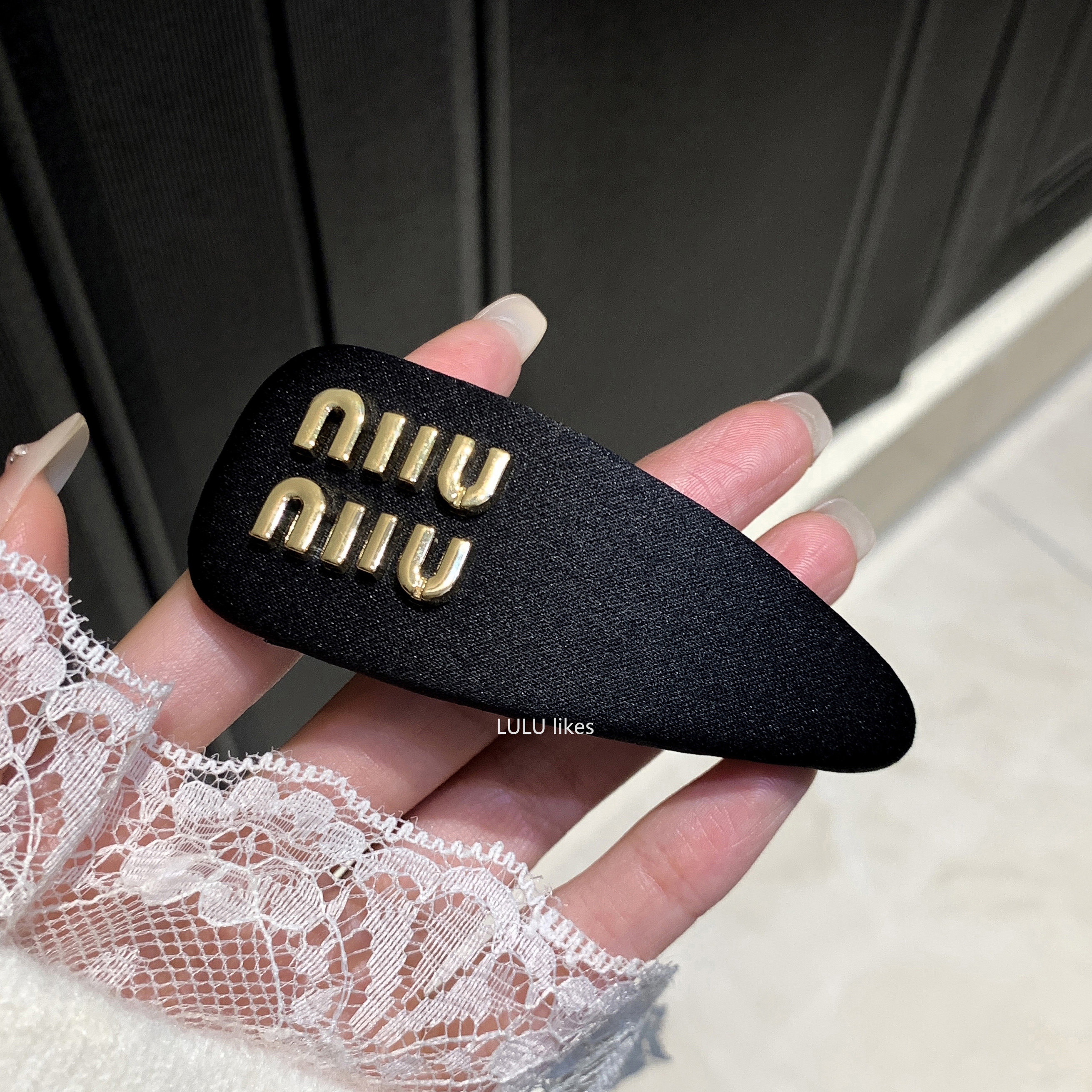 thumbnail for The correct version of the 2025 cabinet is the same style of satin spring clip triangle bangs clip hairpin hairpin girl