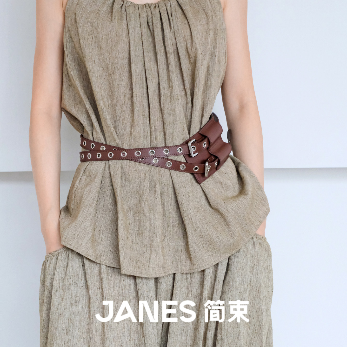 JANES简束设计感真皮宽腰带女士朋克风铆钉牛皮腰封装饰裙子西装