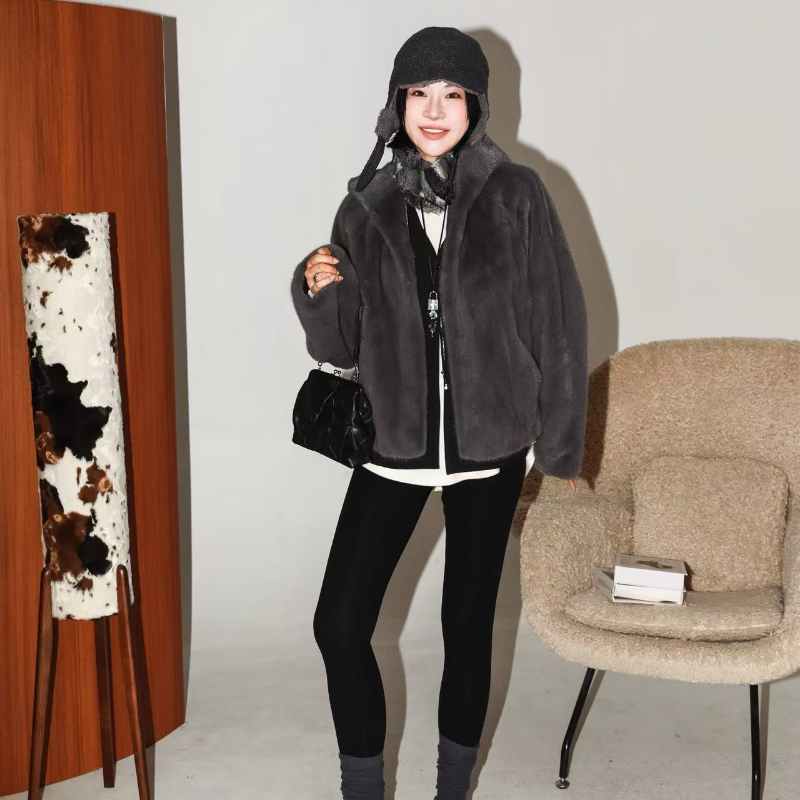 老钱风连帽插肩袖水貂保暖外套