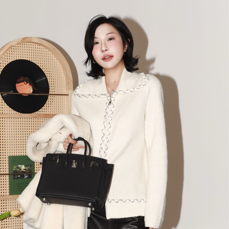 小香风手工拷边羊绒拉链开衫