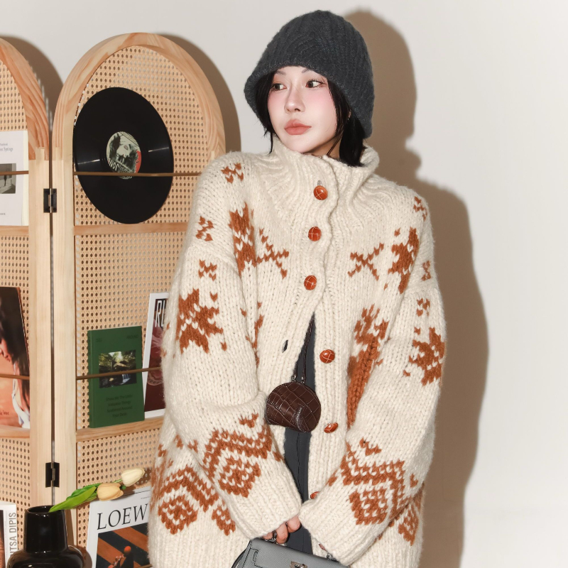 雪花麋鹿羊绒开衫毛衣大外套