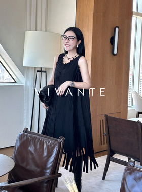 PENNYPENG 黑桔梗 压褶流苏边无袖连衣裙 DF06046