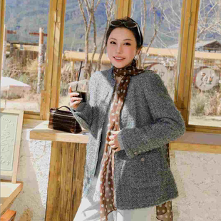 PENNYPENG盐沙湖畔 意式焕彩小香风羊毛彩点亮丝纱线经典箱型外套