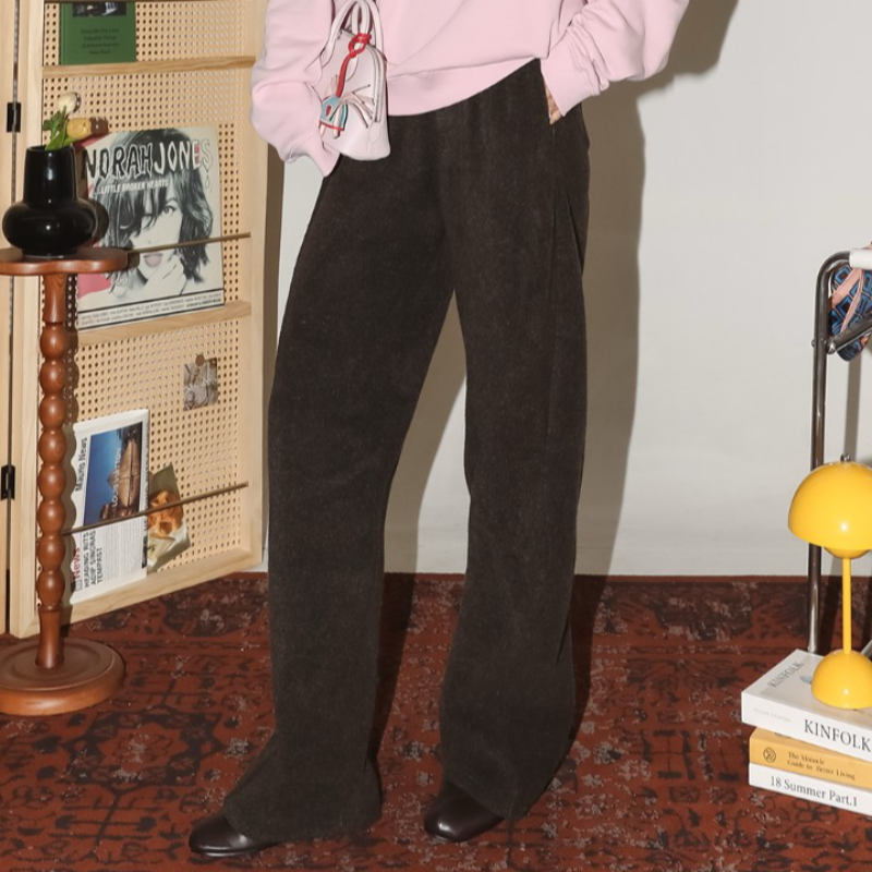 底布经典极简风宽松弯刀裤