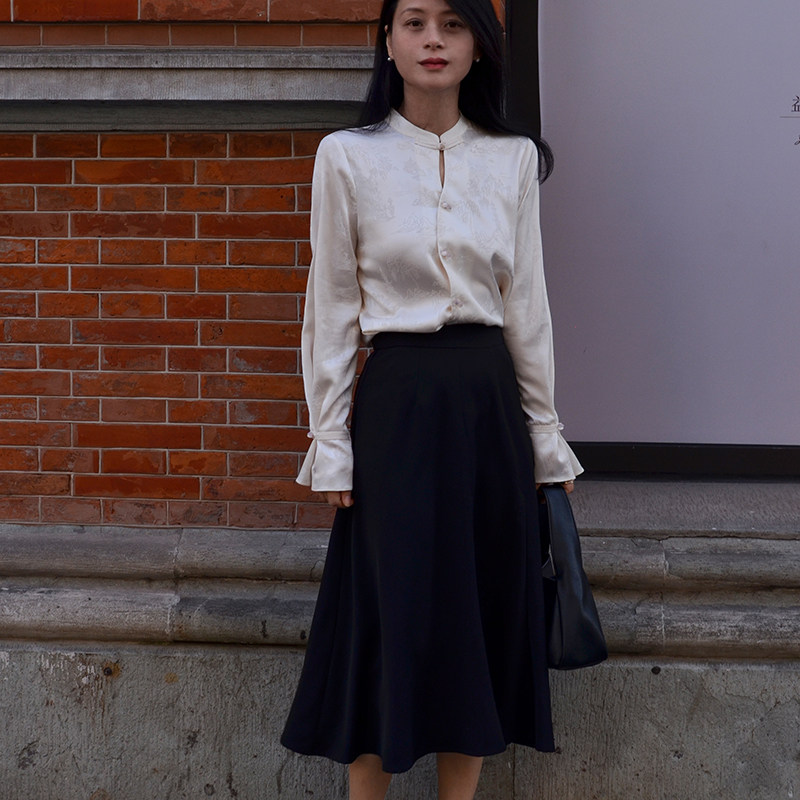 Udress 黑色法式a字半身群女鱼尾裙伞裙垂感高腰显瘦中长款设计感