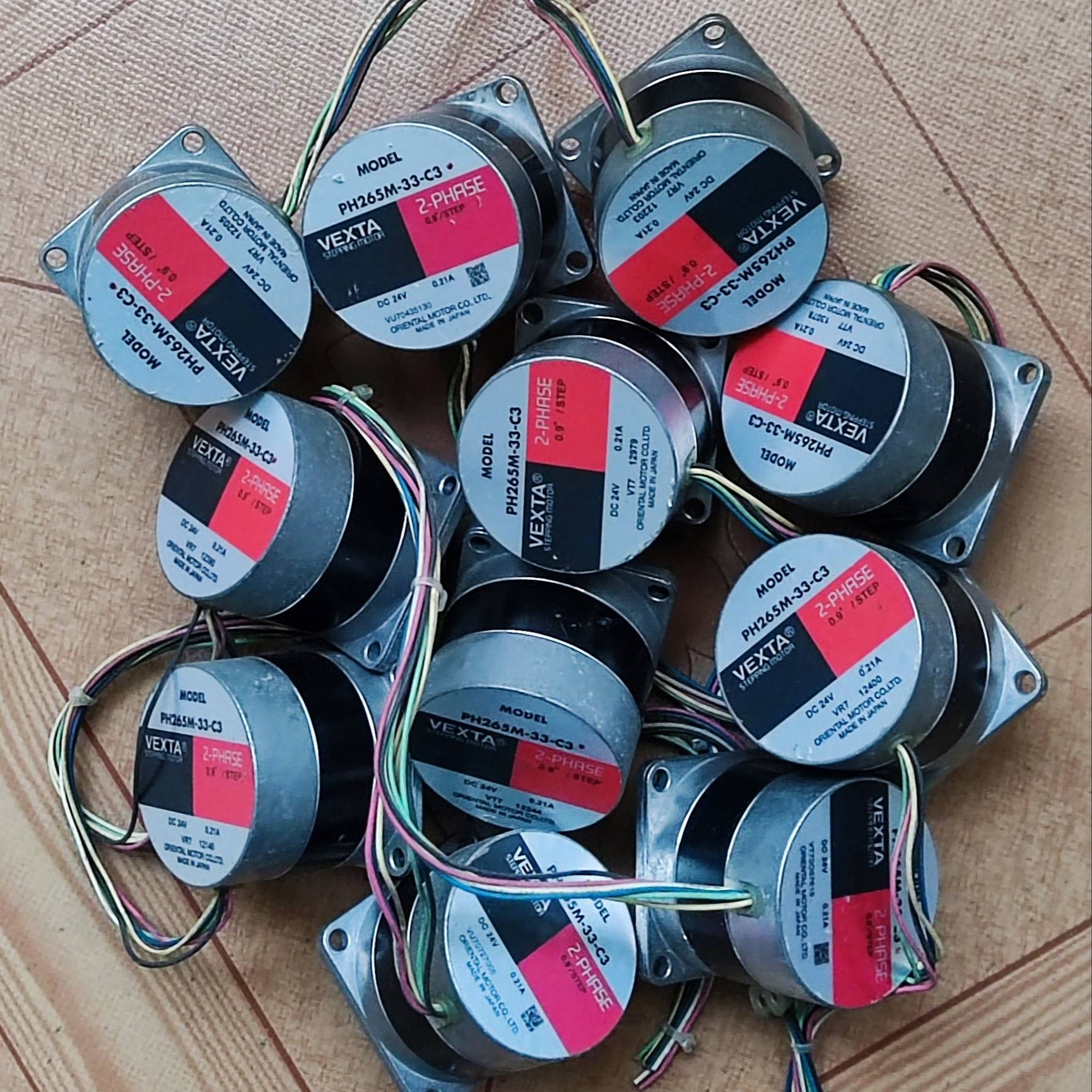 请询价-VEXTA步进电机PH265M-33-C3(DC24V0.2